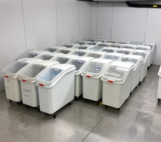 RUBBERMAID PROSAVE MOBILE INGREDIENT BIN GROUPING