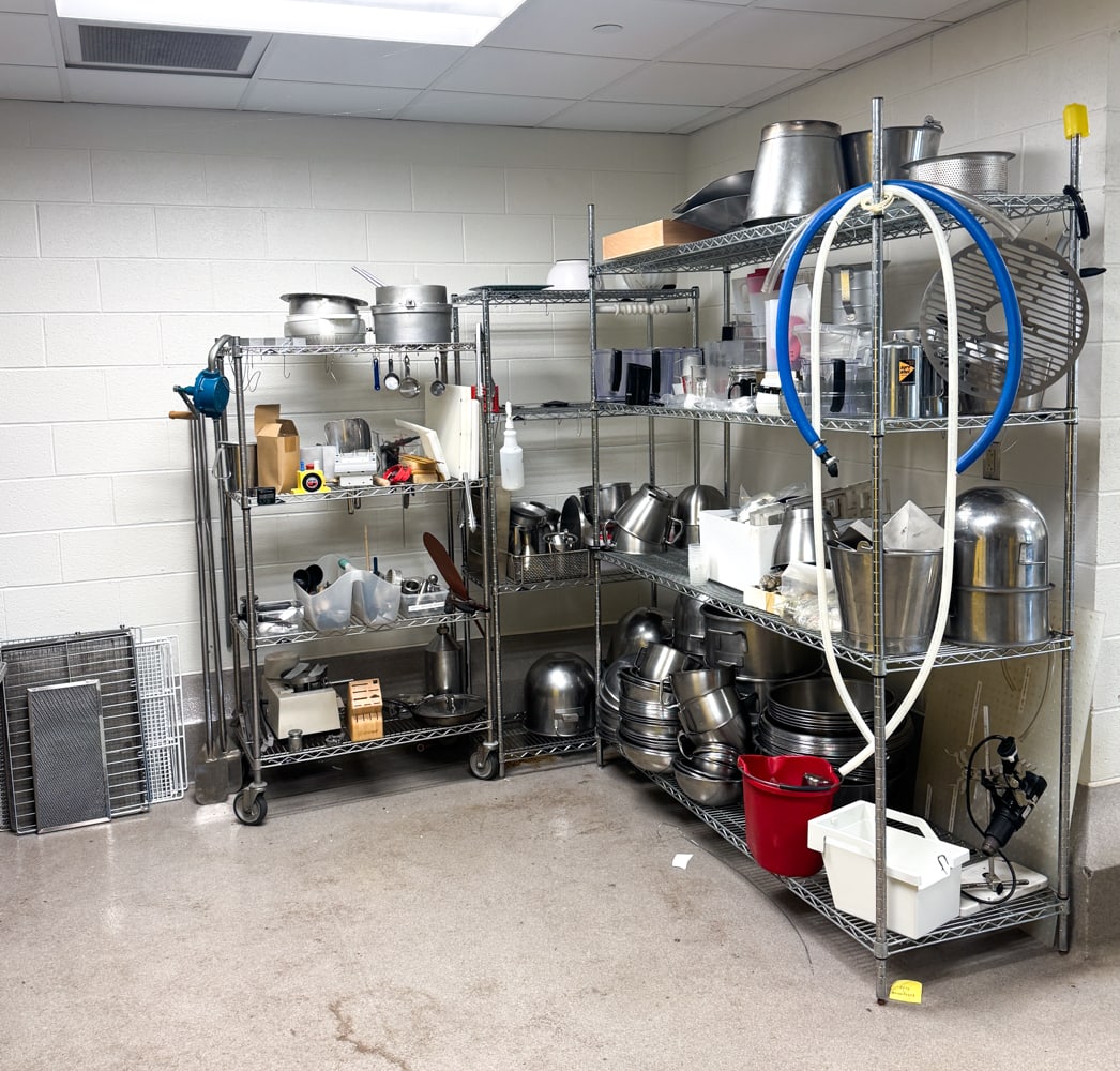 LARGE GROUPING OF INDUSTRIAL BAKING EQUIPMENT (1 of 13)