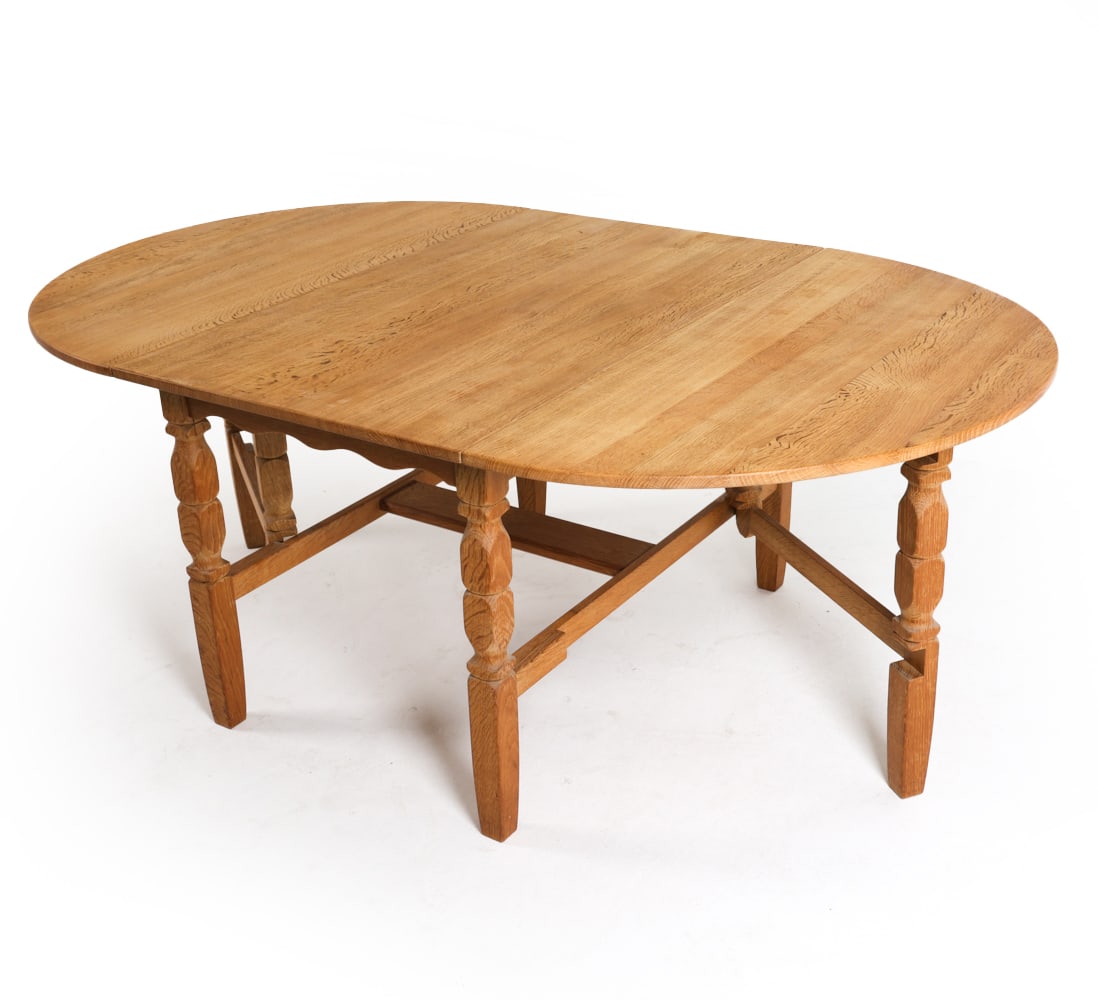 HENNING KJAERNULF STYLE DANISH OAK DINING TABLE (1 of 19)