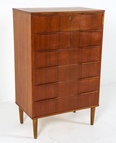 DANISH TEAK CHEST OF DRAWERS C. 1960S