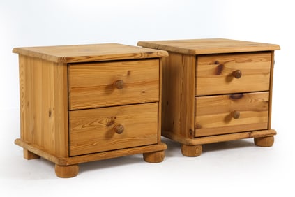 PAIR OF SCANDINAVIAN PINE NIGHTSTANDS C. 1960S
