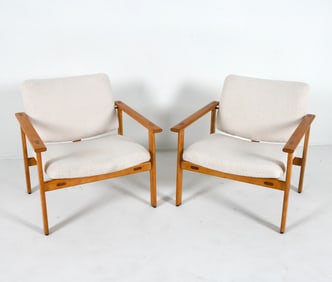 ARNE JACOBSEN FRITZ HANSEN SERIES 4700 CHAIRS