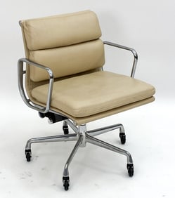 HERMAN MILLER SOFT PAD DESK CHAIR