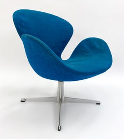 FRITZ HANSEN DANISH MID-CENTURY SWAN CHAIR