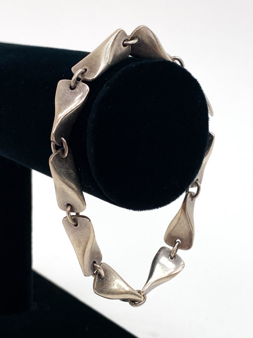 VINTAGE GEORG JENSEN STERLING BRACELET (1 of 8)