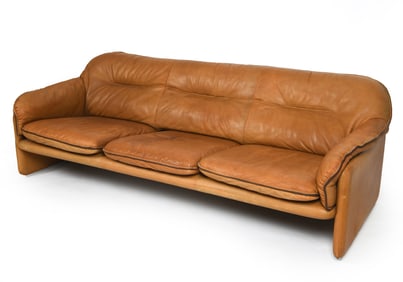 DE SEDE DS-16 LEATHER THREE SEATER SOFA C. 1970S