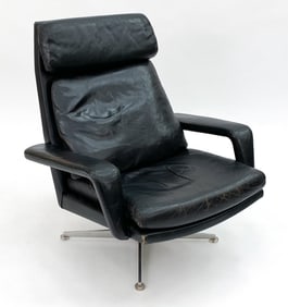 HANS KAUFELD LEATHER SWIVEL CHAIR, C. 1970