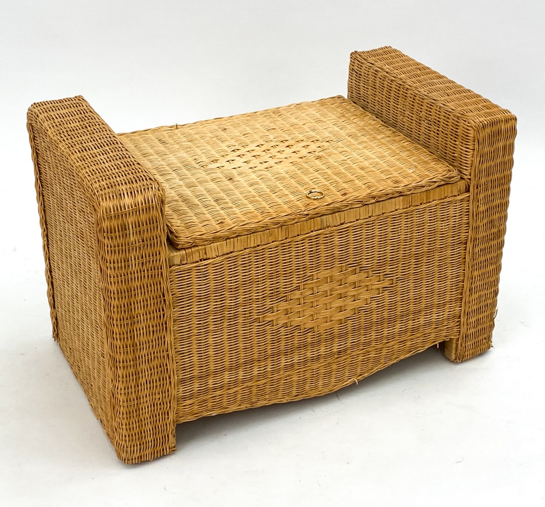 FRENCH RIVIERA STYLE WICKER & RATTAN STORAGE BENCH (1 of 13)