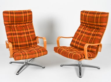 PAIR OF SWIVEL CHAIRS BY YNGVAR SANDSTROM
