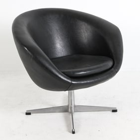 S. M. WINCRANTZ SWEDISH LEATHER SWIVEL CHAIR 1960S