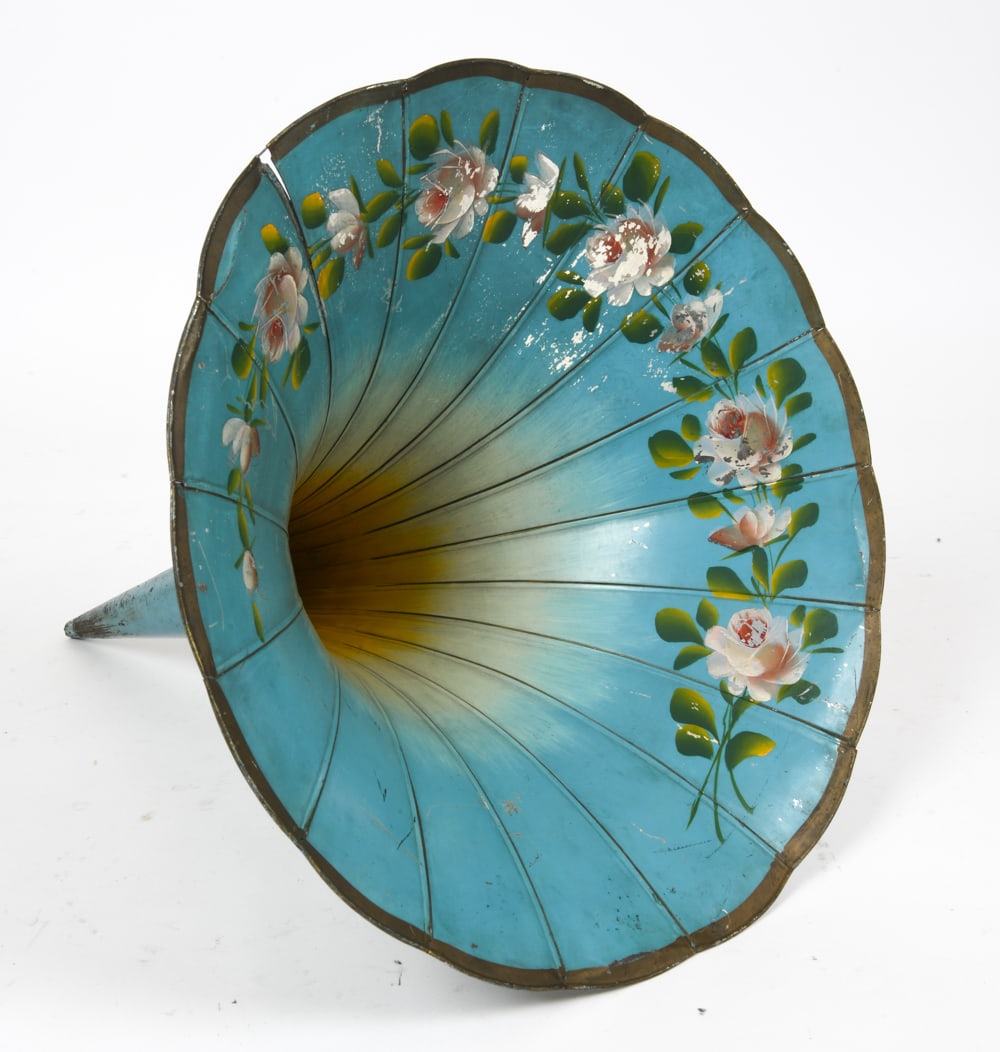 PAINT DECORATED VICTROLA PHONOGRAPH HORN (1 of 11)