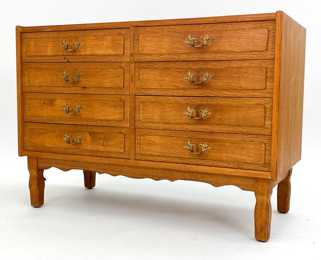 HENNING KJAERNULF STYLE DANISH OAK CHEST (1 of 17)