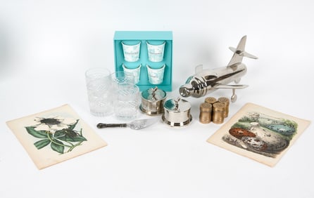 DECORATIVE GROUPING INCL. TIFFANY & CO.