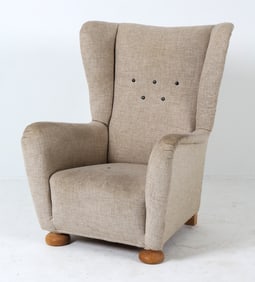 FRITZ HANSEN STYLE DANISH WINGBACK LOUNGE CHAIR