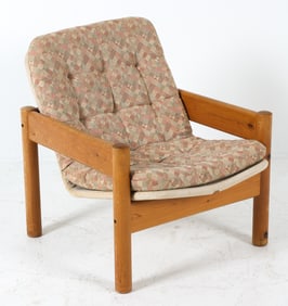 SCANDINAVIAN PINE LOUNGE CHAIR C. 1970S