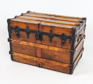 ANTIQUE VICTORIAN PINE STEAMER TRUNK