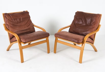 SCANDINAVIAN BEECH & LEATHER LOUNGE CHAIRS