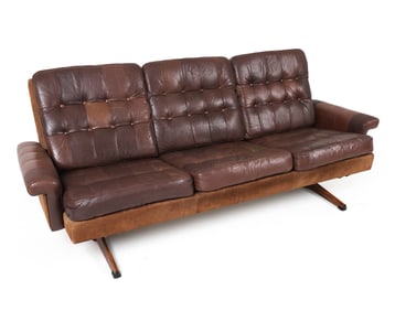 MANNER OF GEHL & NISSEN LEATHER SOFA C. 1970S