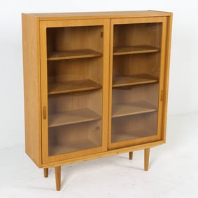 ATTR. CARLO JENSEN OAK DISPLAY CABINET C. 1960S
