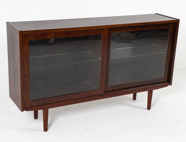 POUL HUNDEVAD ROSEWOOD DISPLAY CABINET C. 1960S