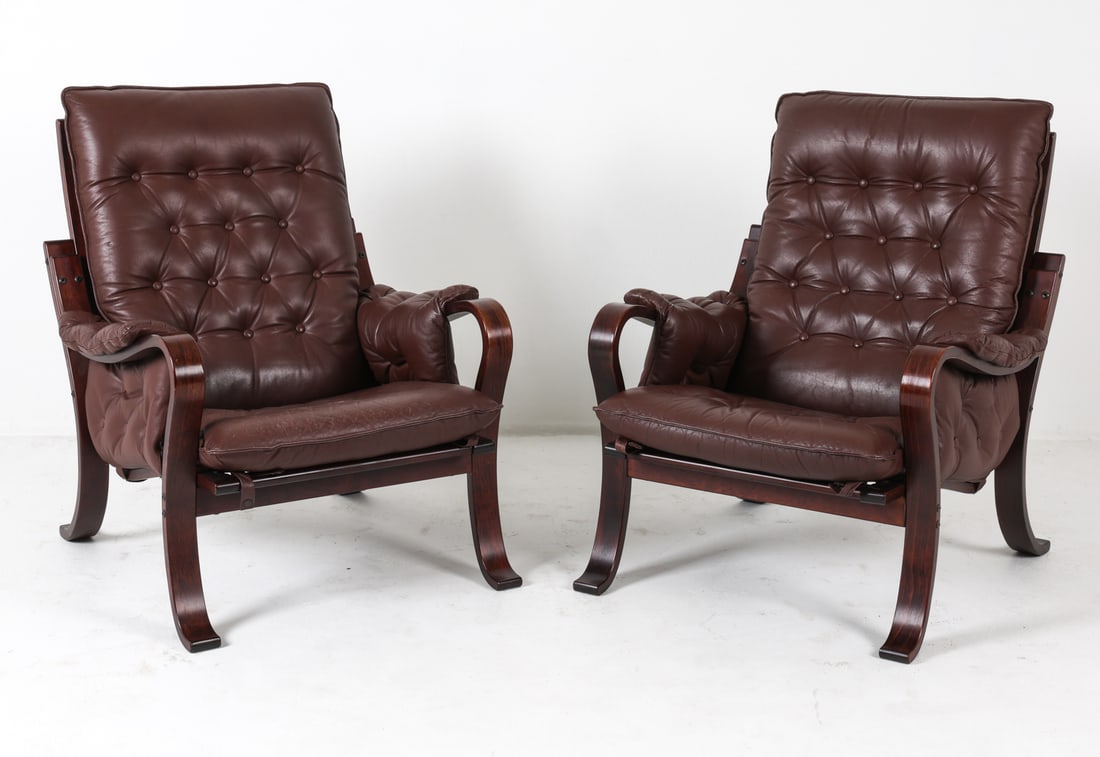 WESTNOFA STYLE BEECH & LEATHER LOUNGE CHAIRS: Beech bentwood frame. Tufted brown leather upholstery. Denmark, circa 1970s. Dimensions: H 39" x W 31" x D 26" x SH 17.5". Condition: Minor scuffs and rubs to wood and leather. Wear consistent with ag