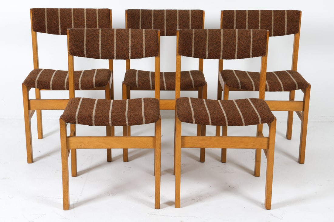 (5) ERIK BUCH STYLE OAK & WOOL DINING CHAIRS (1 of 10)