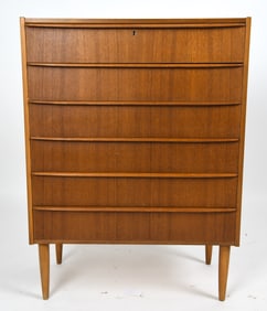 MID-CENTURY DANISH TEAK CHEST OF DRAWERS C. 1960S