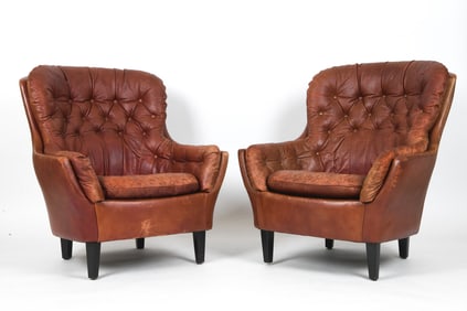 PAIR OF MID-CENTURY LEATHER CLUB CHAIRS C. 1970S