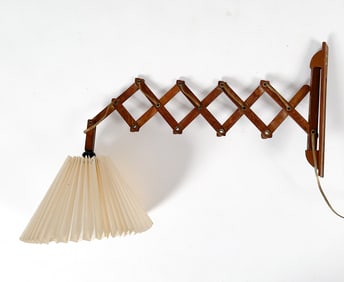 ATTR. ERIK HANSEN TEAK SAX WALL LAMP C. 1950S