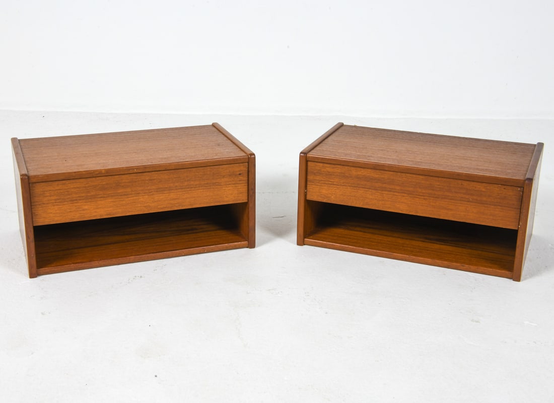 PAIR OF DANISH TEAK FLOATING NIGHTSTANDS C. 1960S (1 of 12)