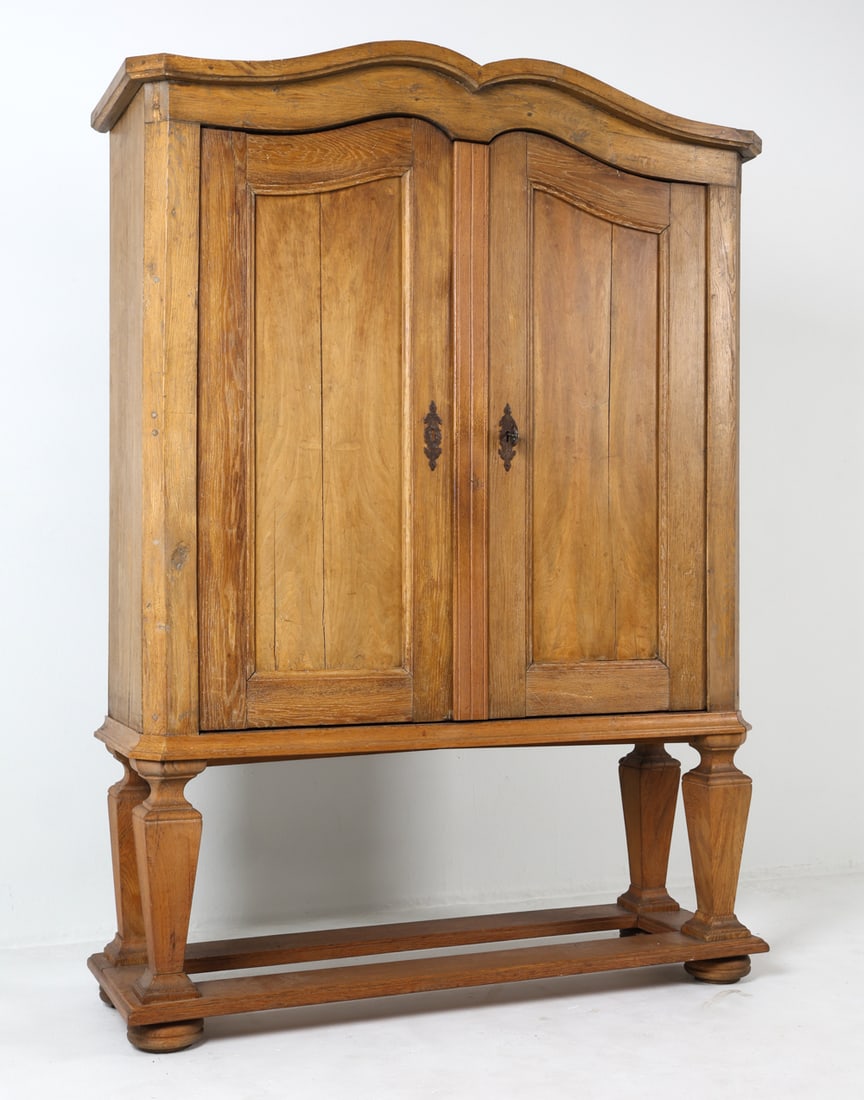 ANTIQUE BAROQUE STYLE DANISH OAK CABINET (1 of 16)