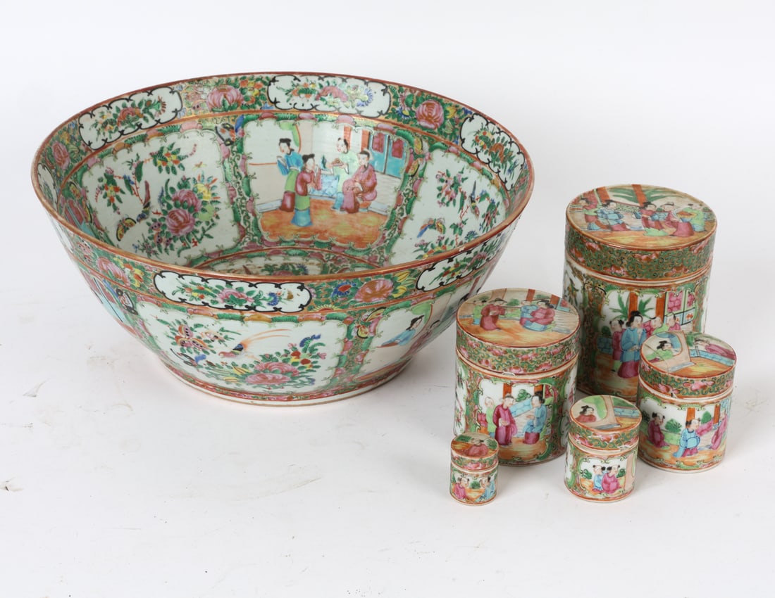 CHINESE FAMILLE ROSE PORCELAIN GROUPING (1 of 13)