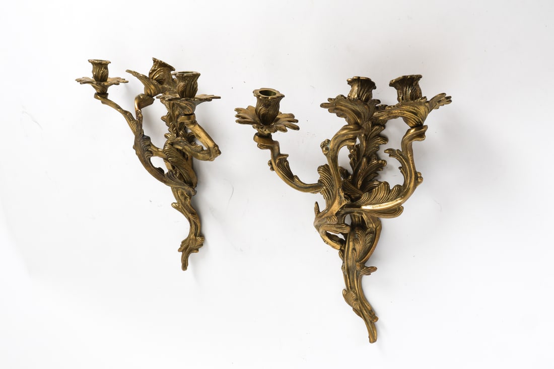 PAIR OF FRENCH STYLE WALL SCONCES (1 of 7)
