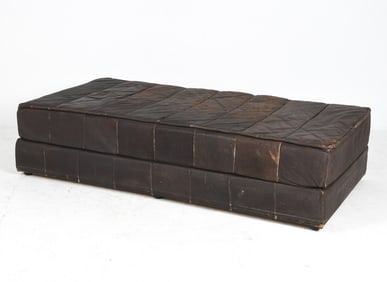 MID-CENTURY DE SEDE STYLE DAYBED C. 1970S