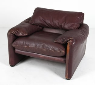 VICO MAGISTRETTI 'MARALUNGA' LEATHER LOUNGE CHAIR