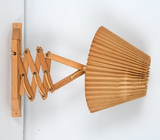 ERIK HANSEN FOR LE KLINT OAK SCISSOR LAMP C. 1950S