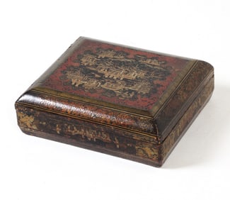 ANTIQUE CHINOISERIE LACQUER BOX