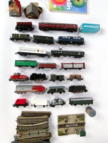 GERMAN MARKLIN TRAIN & TRACKS GROUPING C.1950S