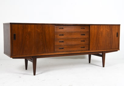 LYBY MOBLER DANISH ROSEWOOD SIDEBOARD C. 1960S
