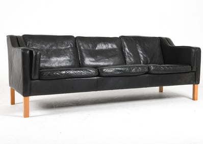 BORGE MOGENSEN MODEL 2213 LEATHER SOFA C. 1960S
