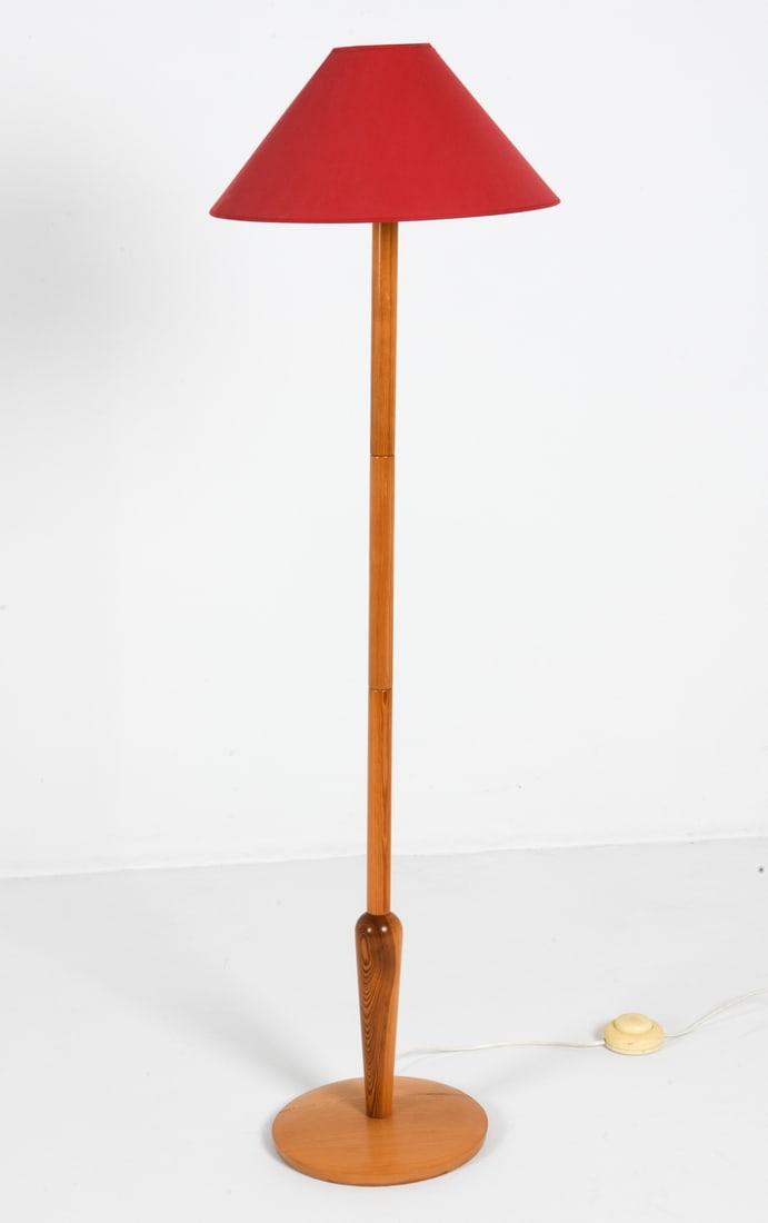 SWEDISH PINE FLOOR LAMP C. 1970S (1 of 8)