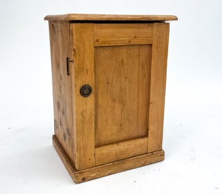 SMALL ANTIQUE VICTORIAN STYLE PINE CABINET 19TH C.