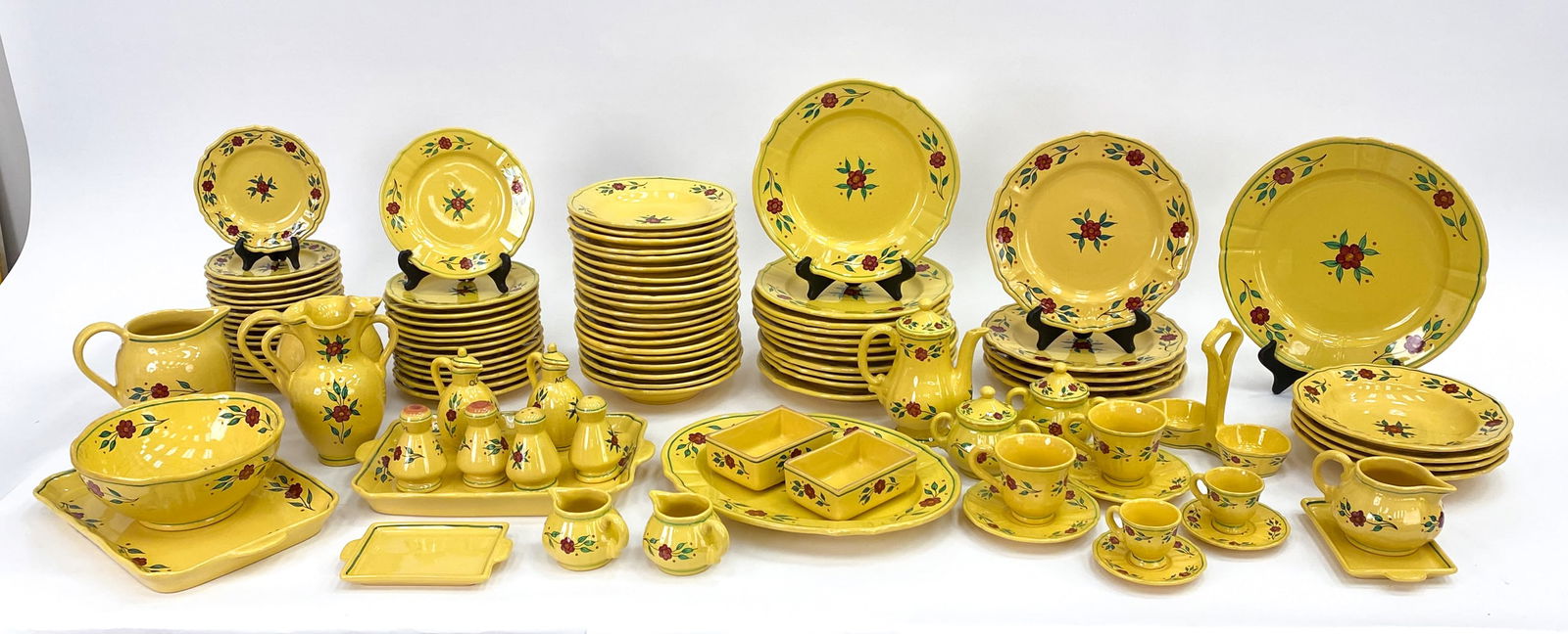 GRAZIA DERUTA STUART ITALIAN MAJOLICA GROUPING (1 of 19)