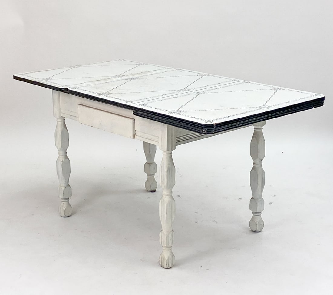 VINTAGE ENAMELED METAL TOP EXTENSION DINING TABLE (1 of 19)