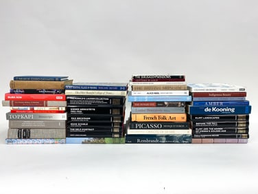 GROUPING OF COFFEE TABLE ART & DESIGN BOOKS