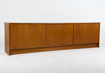 MANNER OF DYRLUND DANISH TEAK SIDEBOARD C. 1970S
