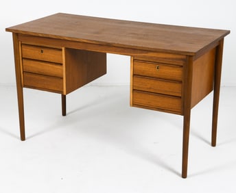 GUNNAR NIELSEN TIBERGAARD TEAK DESK C. 1960S