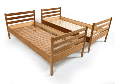 HANS WEGNER OAK TWIN BED FRAMES C. 1970S