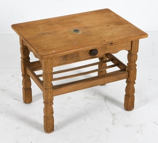 MANNER OF HENNING KJAERNULF OAK SIDE TABLE C.1970S