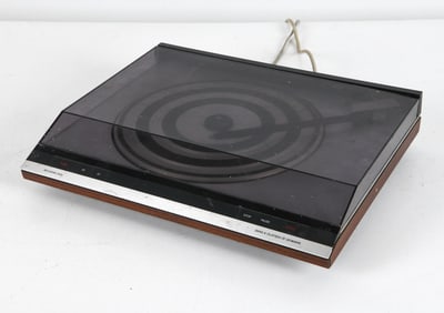 BANG & OLUFSEN BEOGRAM 2400 TURNTABLE C. 1970S